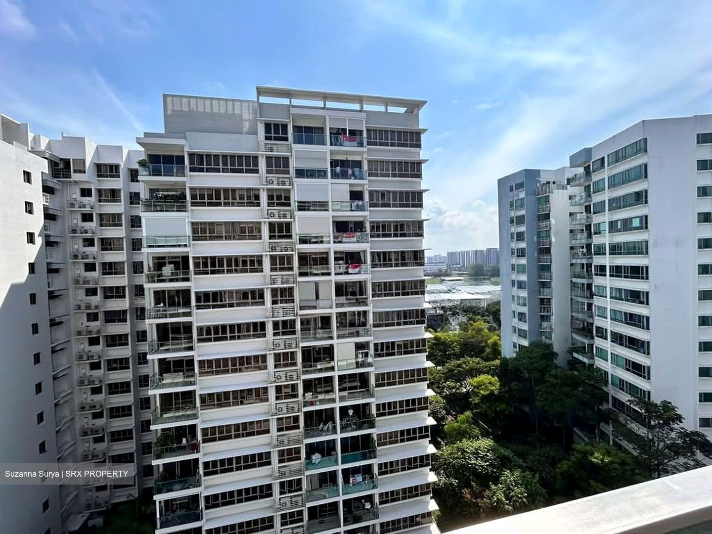 Waterfront Gold (D16), Condominium #589844801